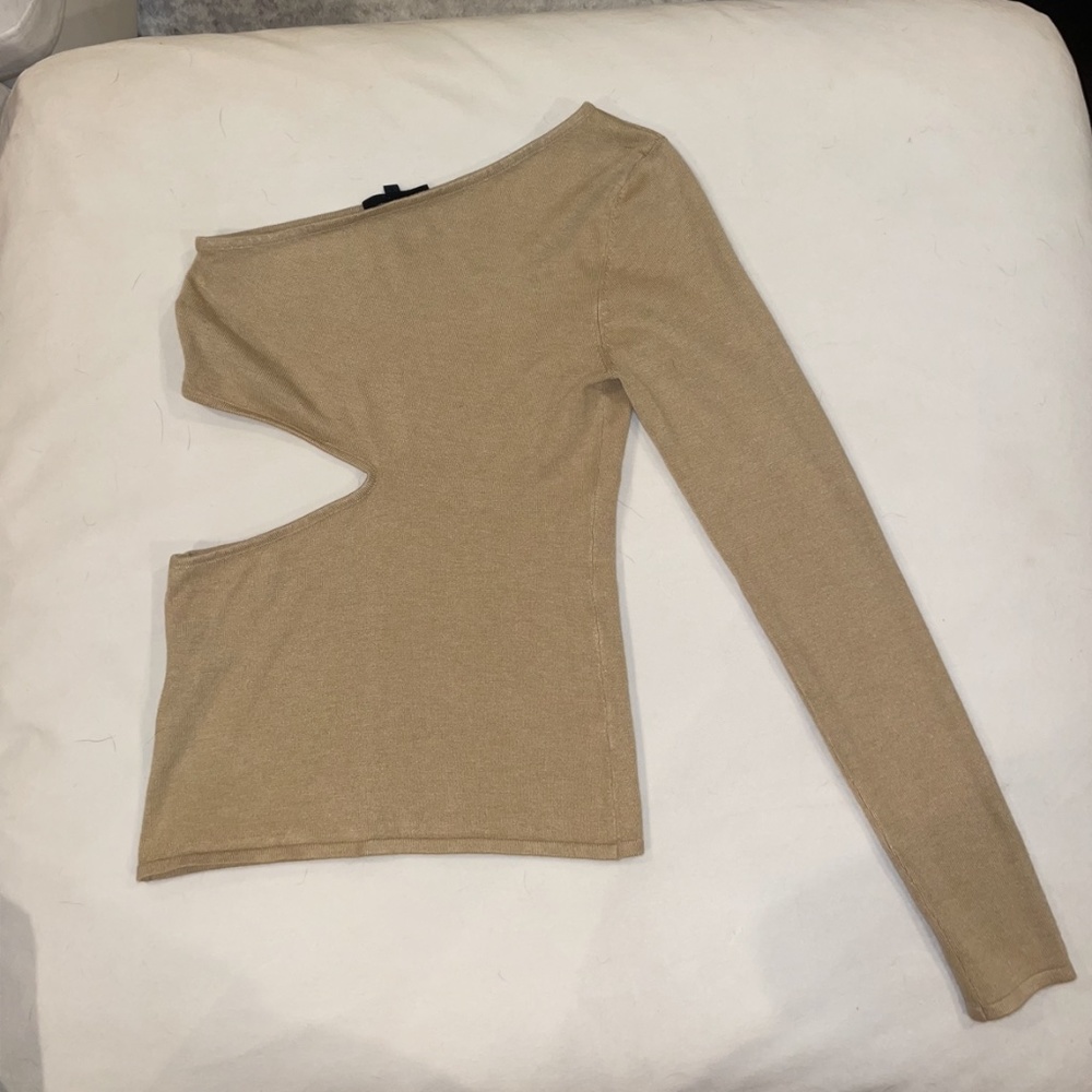 H:OURS MARQUEE MOON TOP IN NUDE, SIZE SMALL - Picture 6 of 6